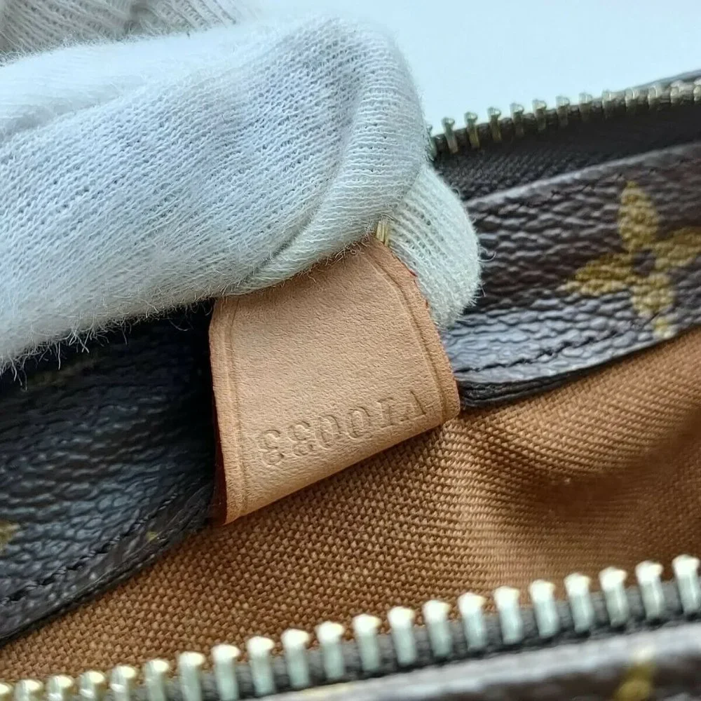 Louis Vuitton Brown Monogram Shoulder Bag - Picture 8 of 9